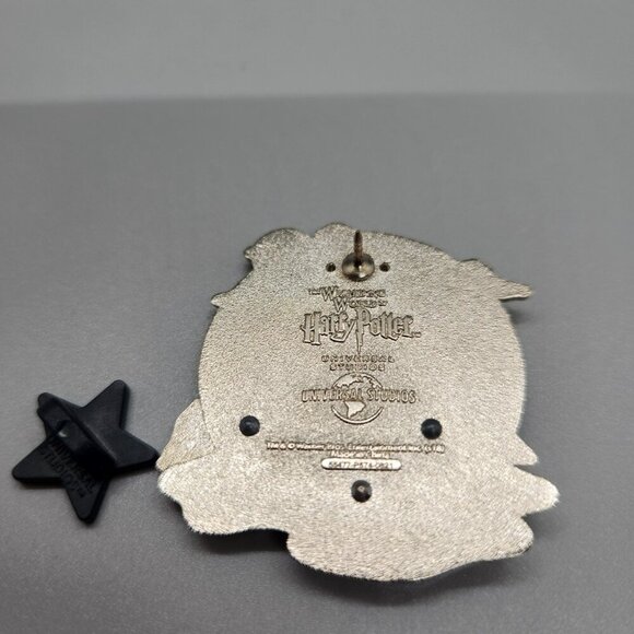 Universal Studios Wizarding World of Harry Potter Hogwarts Castle Boats Pin - Picture 2 of 2